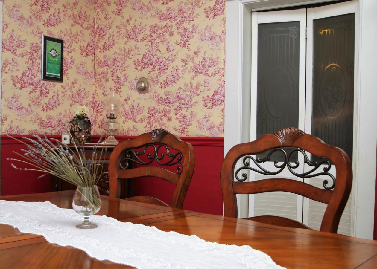 Skye Cottage Bed & Breakfast Central City Exterior foto